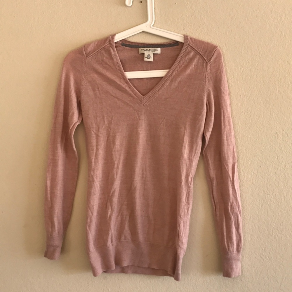 super cute BANANA REPUBLIC pink sweater.